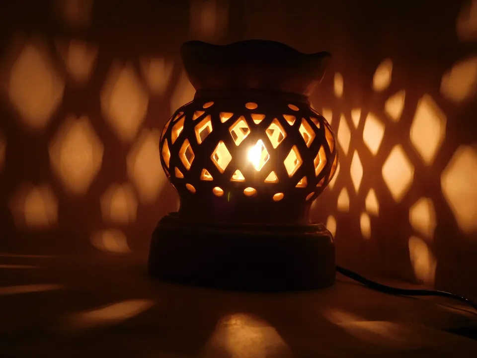 Electric Aroma Oil Burner – Medium
